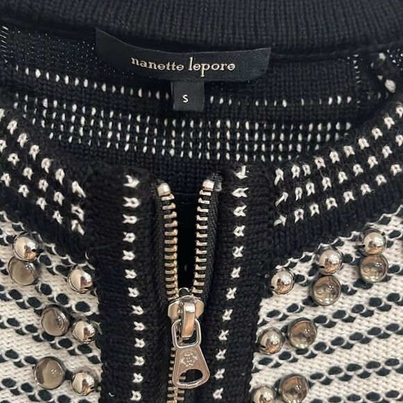 Nanette Lepore Wild West Cardigan Knit zip up in Black/Silver with Gemstone sz S - Picture 2 of 5